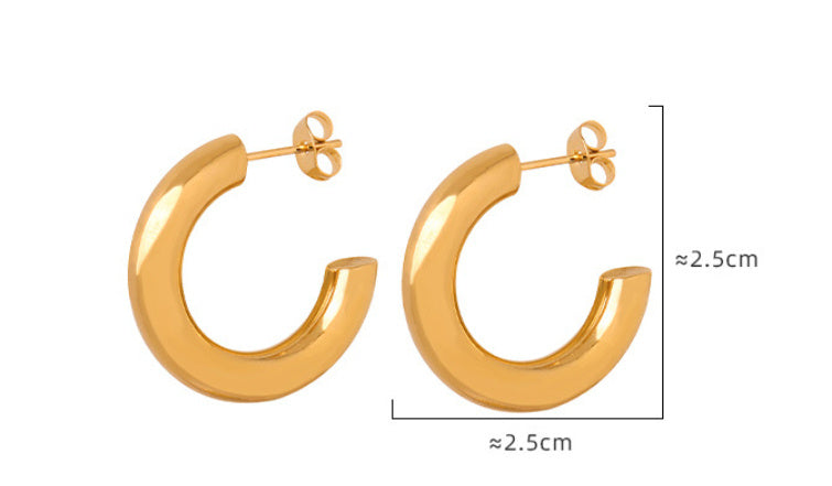 Chic Simplicity: Personalized Fashion Earrings