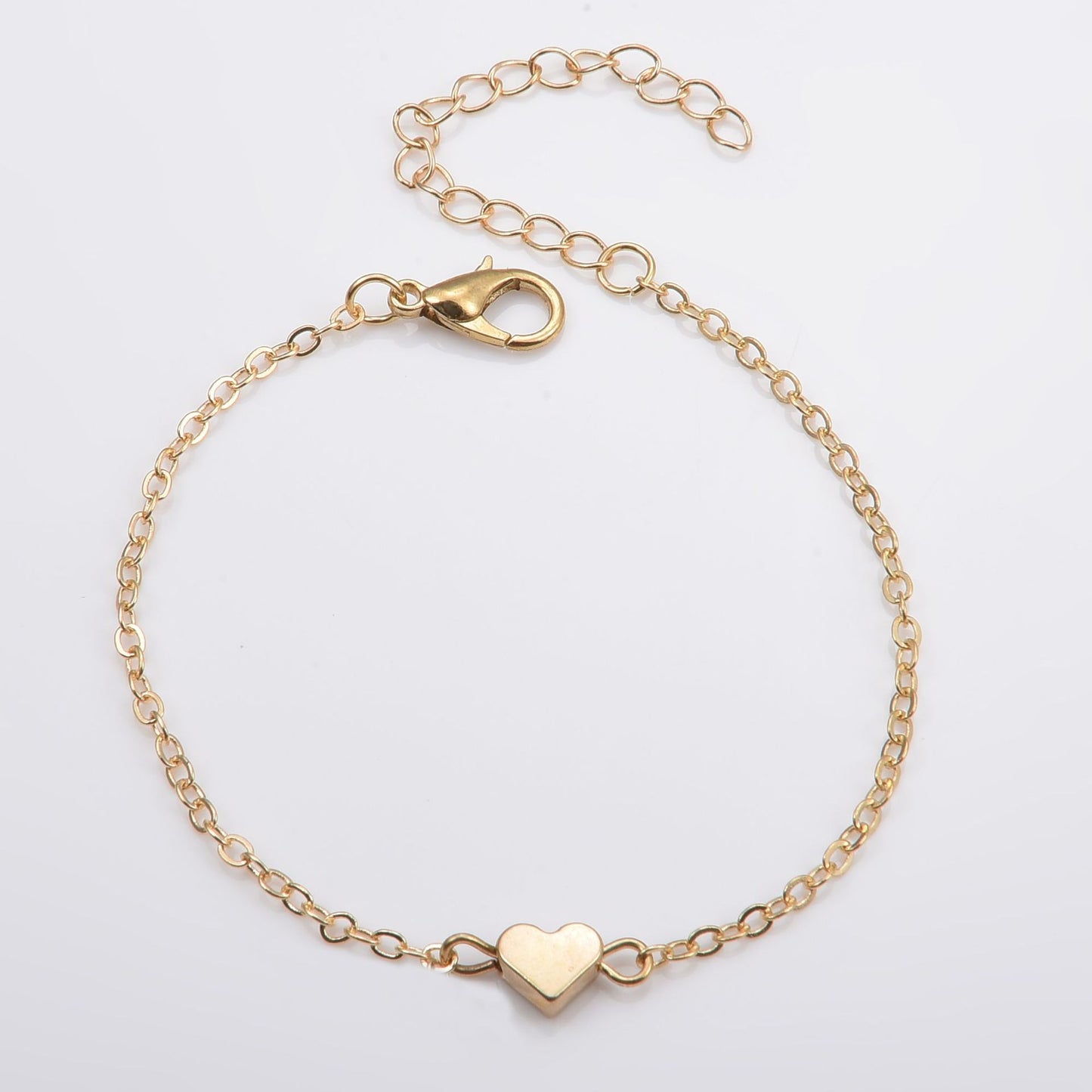Heartfelt Chic: Fashionable Simple Alloy Heart Bracelet