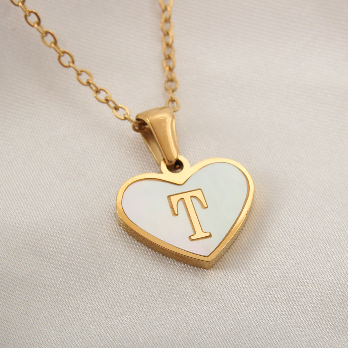 Heartfelt Elegance: 26-Letter White Shell Heart Necklace