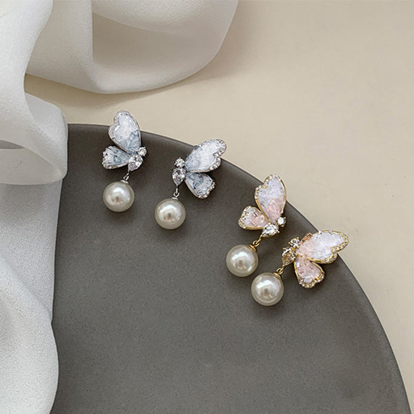 Luxurious Flutter: Gradient Butterfly Pearl Earrings with Rhinestones