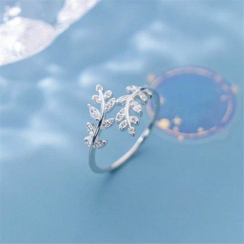 Branching Out: Women's Fashion Jewelry for Spring and Summer