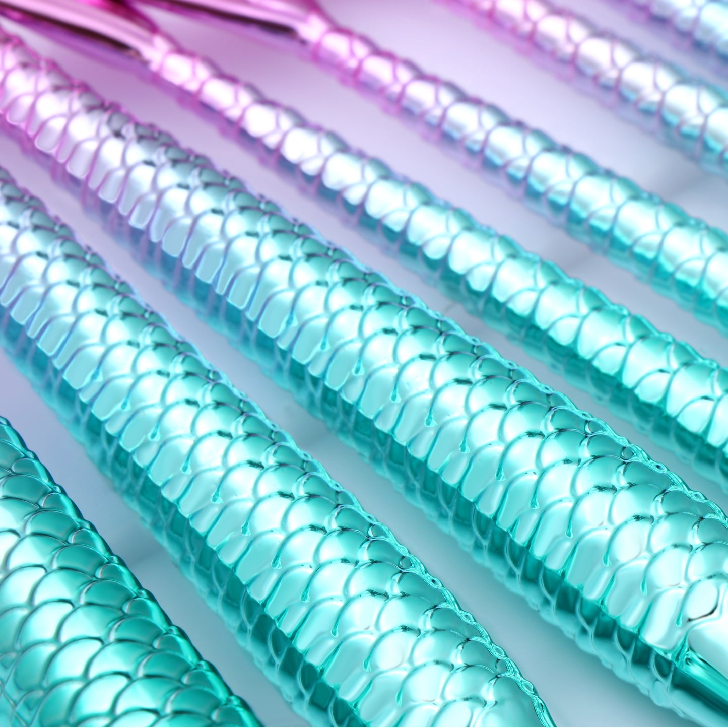 Mermaid Muse: Enchanting Makeup Brushes Shaped Like the Sea