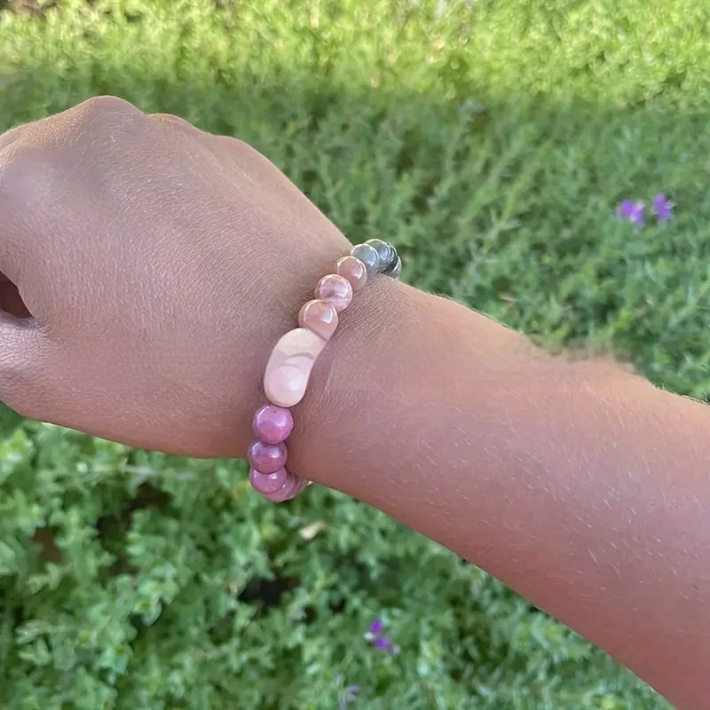 Radiant Spectrum: Women's Colorful Artificial Crystal Bracelet