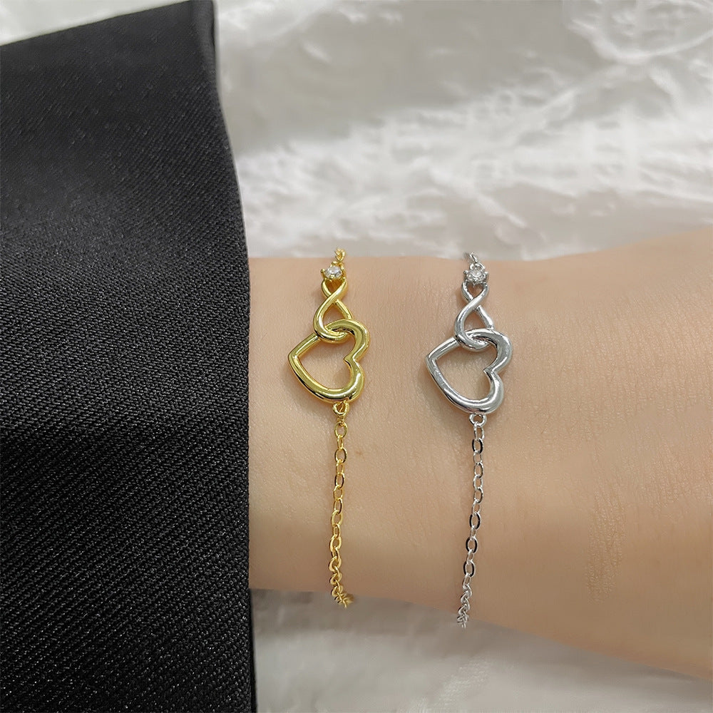 Embrace Love: Heart-shaped Bracelet - A Versatile Fashion Statement and Perfect Gift