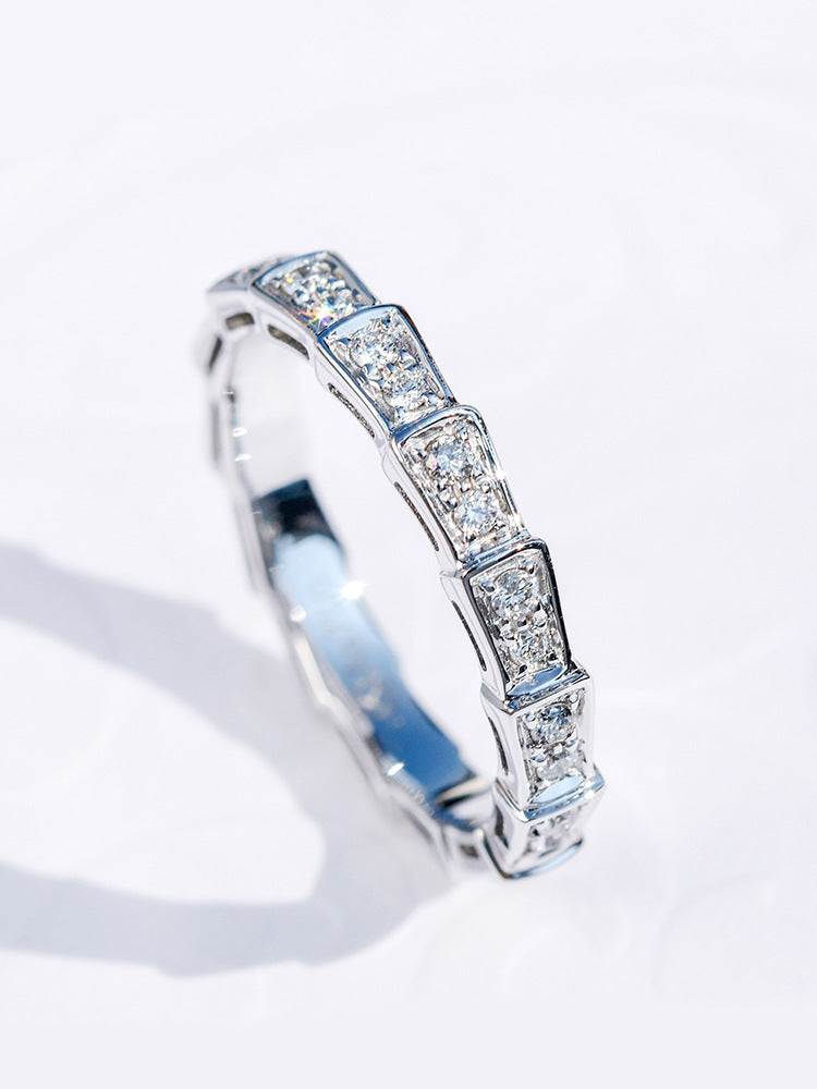 Micro-Inlaid Full Diamond Snake Ring: Exquisite Serpentine Elegance