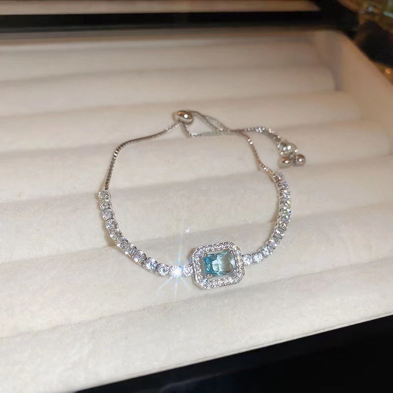 Shine Bright: Adjustable Zircon Pull Bracelet - Your Perfect Ornament