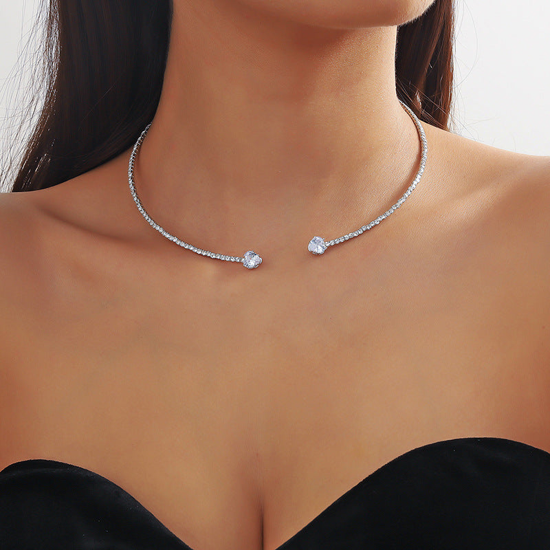 Sparkling Heart: Rhinestone Collar Choker Necklace