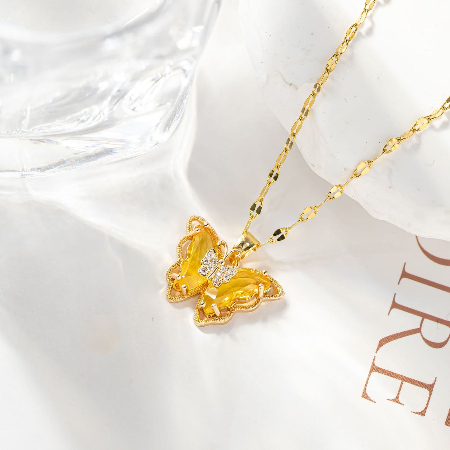 Fluttering Beauty: Micro-Inlaid Zircon Butterfly Clavicle Chain Necklace