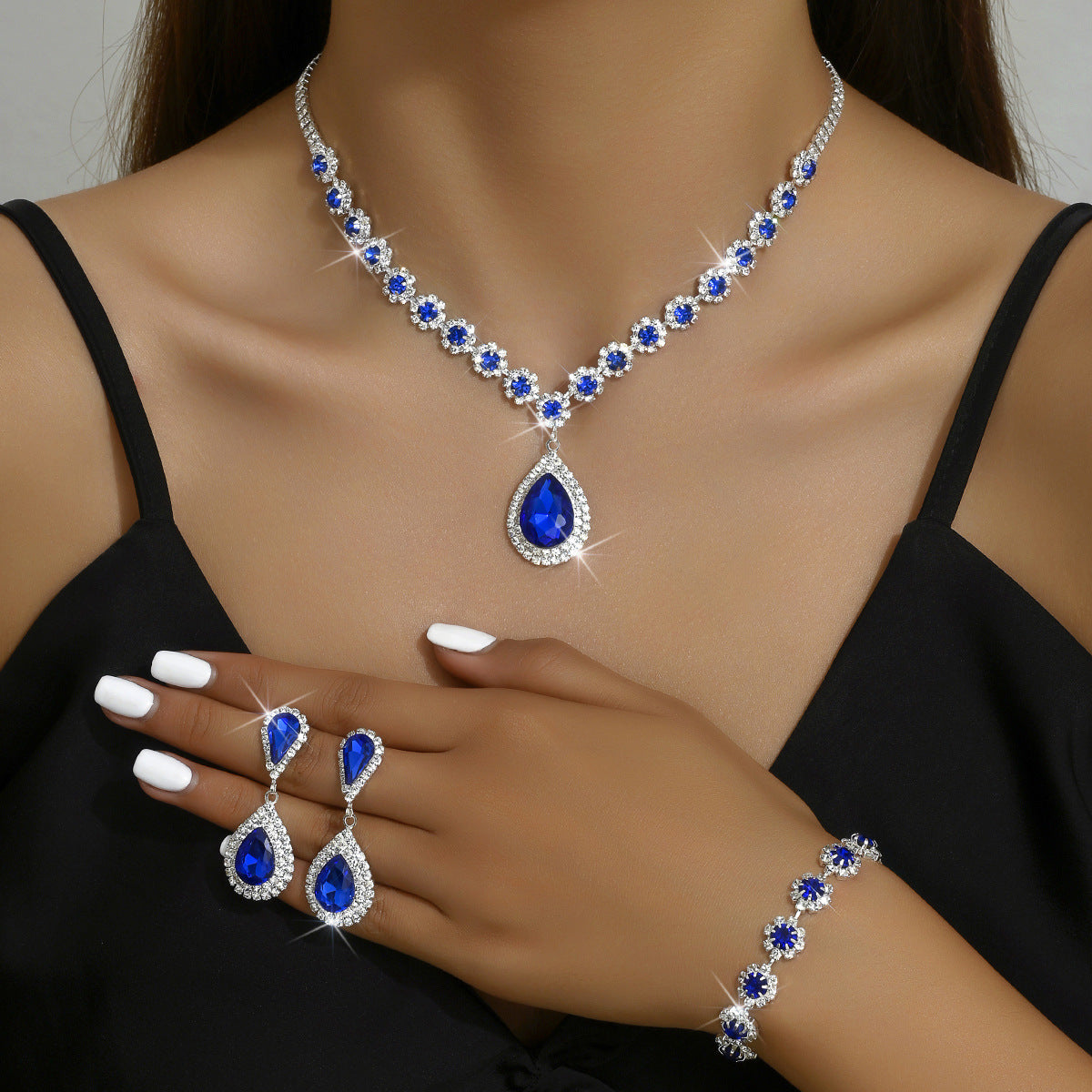 Graceful Ensemble: The Versatile Jewelry Trio