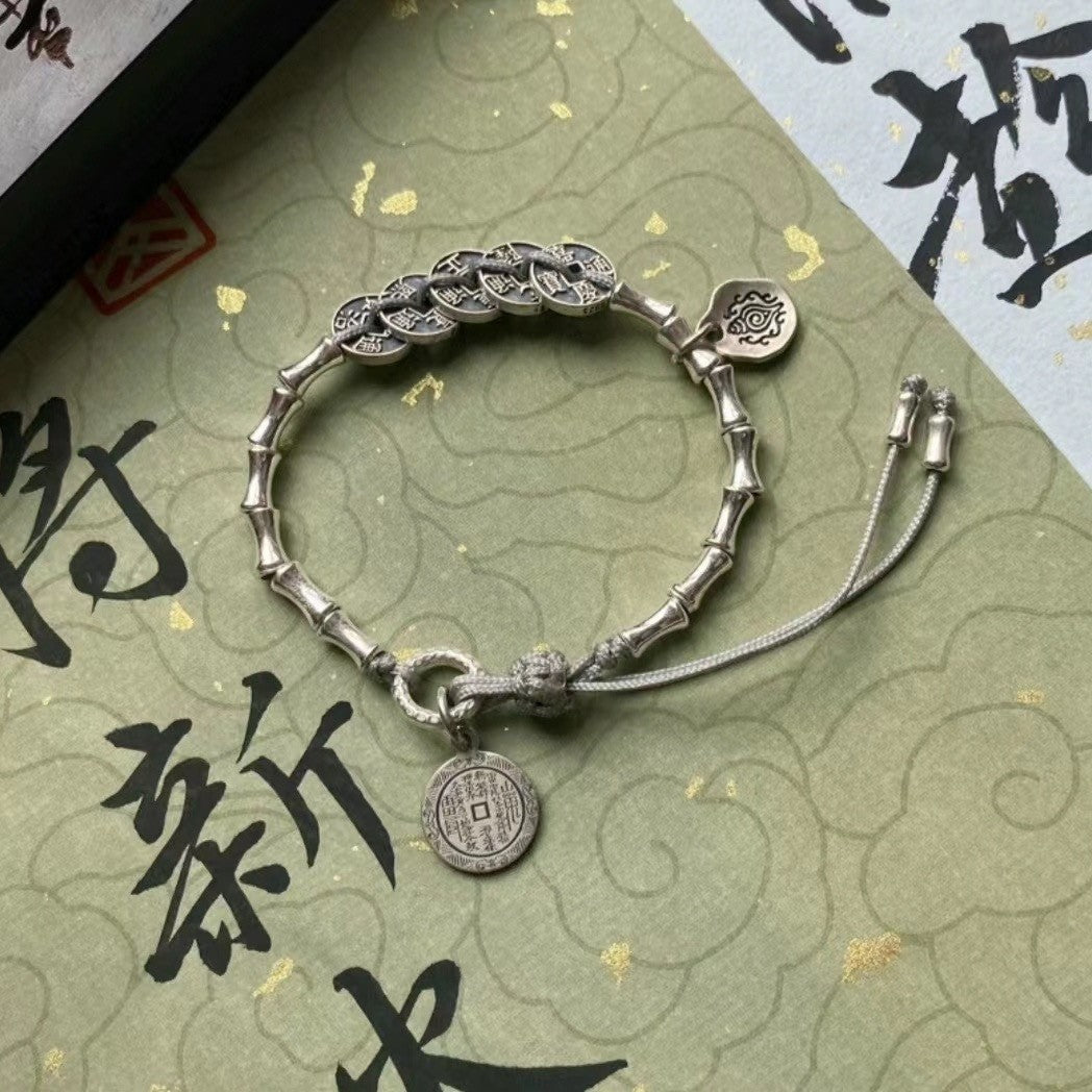 Dual Circle Delight: Exquisite Beaded Bracelet for a Unique Touch