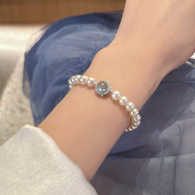 Dual Circle Delight: Exquisite Beaded Bracelet for a Unique Touch