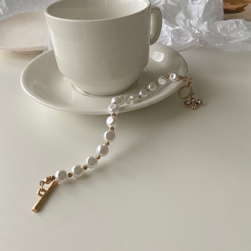 Luxurious Elegance: Exquisite Natural Stone Pearl Pendant Bracelet