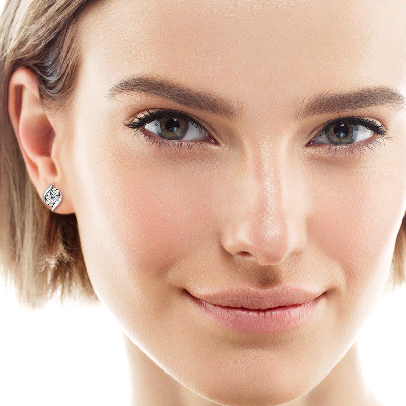 Luxe Sparkle: Affordable High-Grade Moissanite Stud Earrings