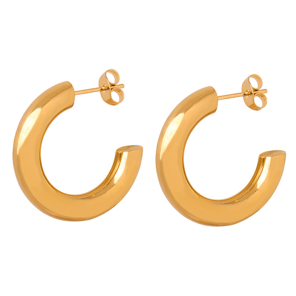 Chic Simplicity: Personalized Fashion Earrings