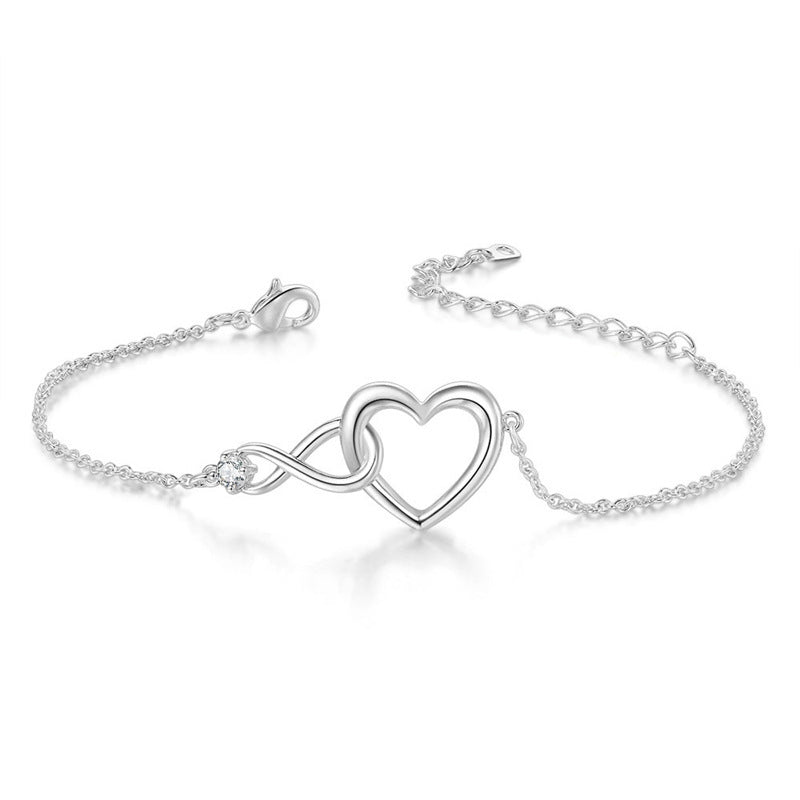 Embrace Love: Heart-shaped Bracelet - A Versatile Fashion Statement and Perfect Gift