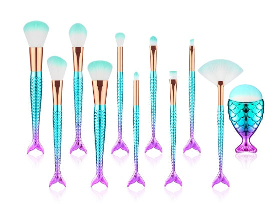 Mermaid Muse: Enchanting Makeup Brushes Shaped Like the Sea