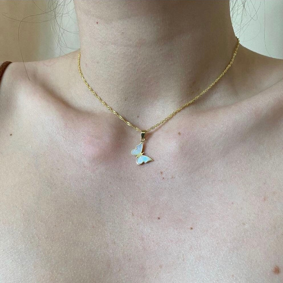 Gilded Flutter: Electroplated 18K Gold Butterfly Necklace for Women's Clavicle Chain