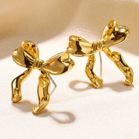 Chic Knots: Fashionably Versatile Bow Earrings