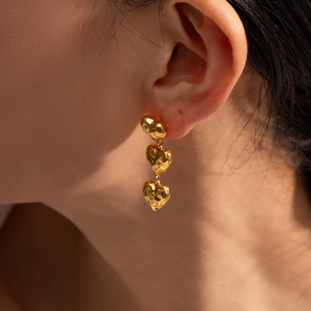 Baroque Romance: Retro Asymmetric Love Heart Ear Studs