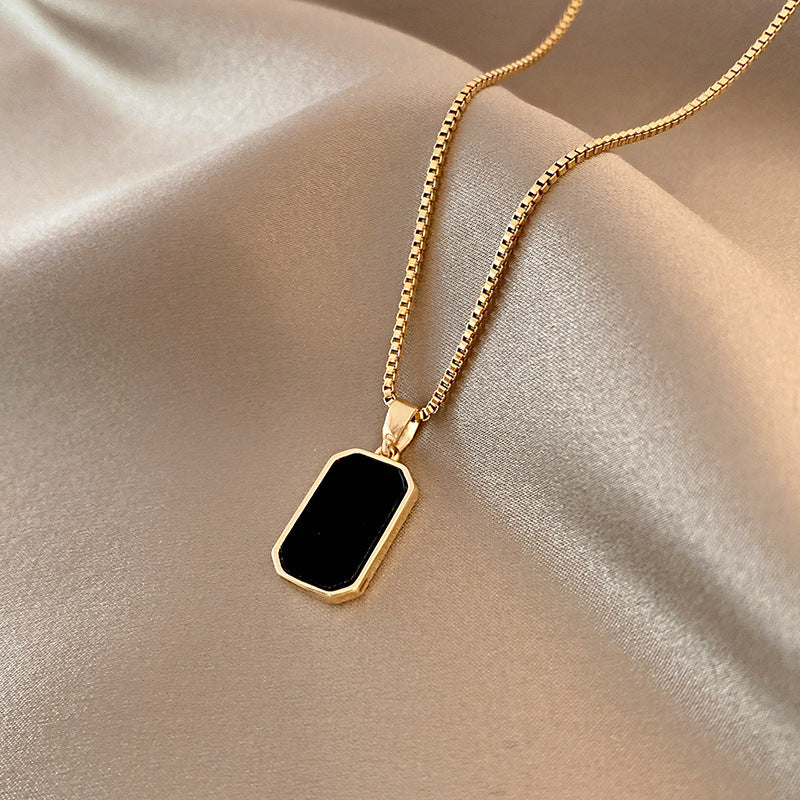 18K Gold Noir: Niche Design Non-Fading Titanium Steel Necklace