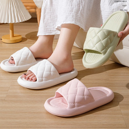 Summer Comfort: New Rhombus Home Slippers for Women and Men - Lightweight, Non-Slip, and Stylish