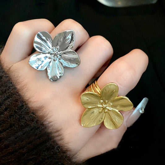 Silver Flower Petal Ring: Blossoming Beauty