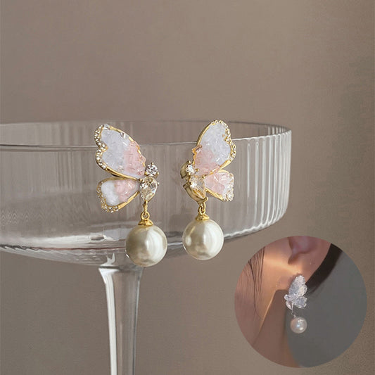 Luxurious Flutter: Gradient Butterfly Pearl Earrings with Rhinestones